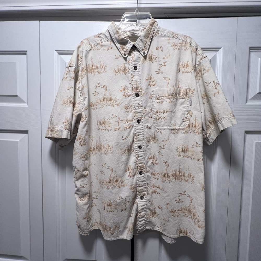 Vintage Woolrich SS Button Up All Over Print Ducks In Marsh Shirt Measures XL
